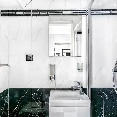 Colisee - Champs Elysees By B'your Apartment