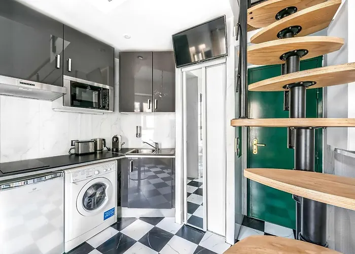 Colisee - Champs Elysees By B'your Apartamento