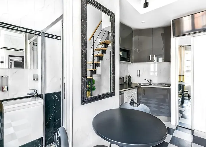 Colisee - Champs Elysees By B'your Apartment
