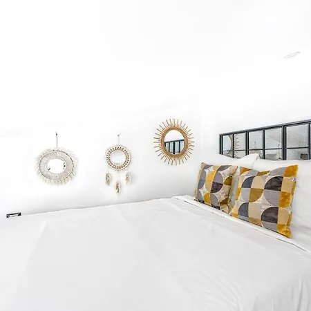 Colisee - Champs Elysees By B'your Paris